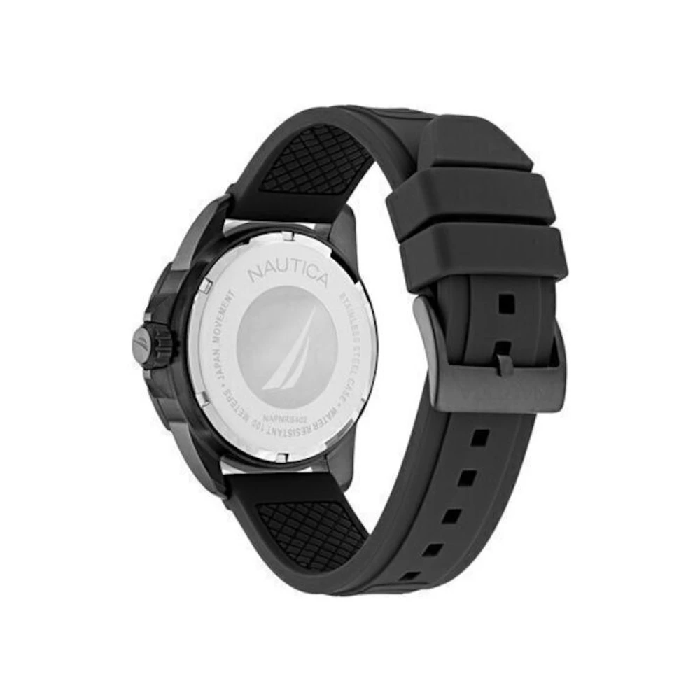 656086110883-nautica-1