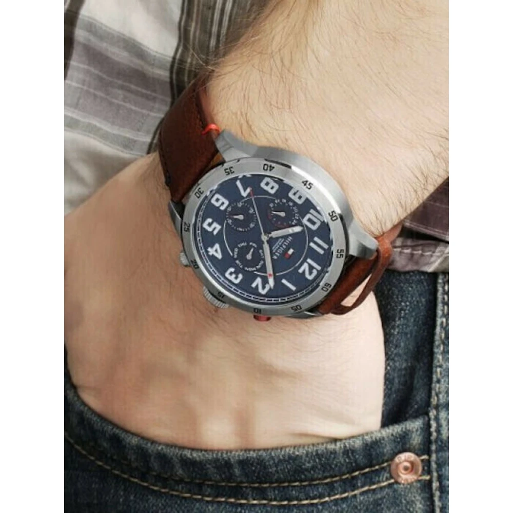 7613272138451-tommy-hilfiger-trent-46mm-2